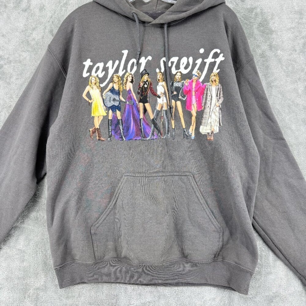 Taylor Swift Hoodie Womens Medium Pullover Sweatshirt Swiftee Hooded Casual Gray